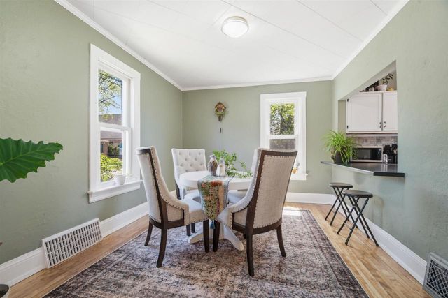 123 E HARRISON STREET, Appleton, WI 54915
