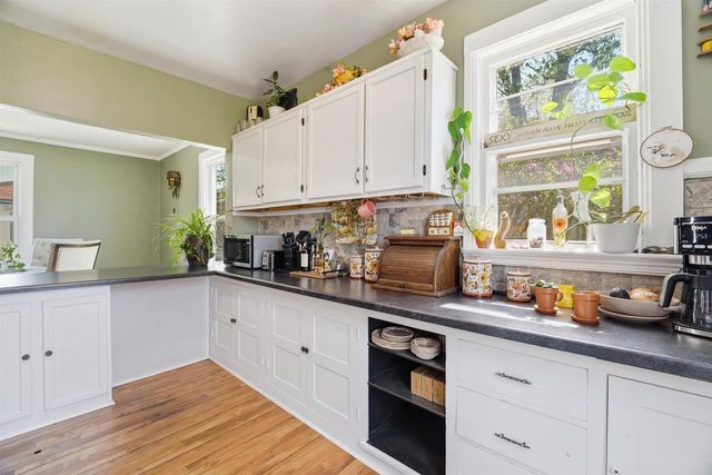 123 E HARRISON STREET, Appleton, WI 54915