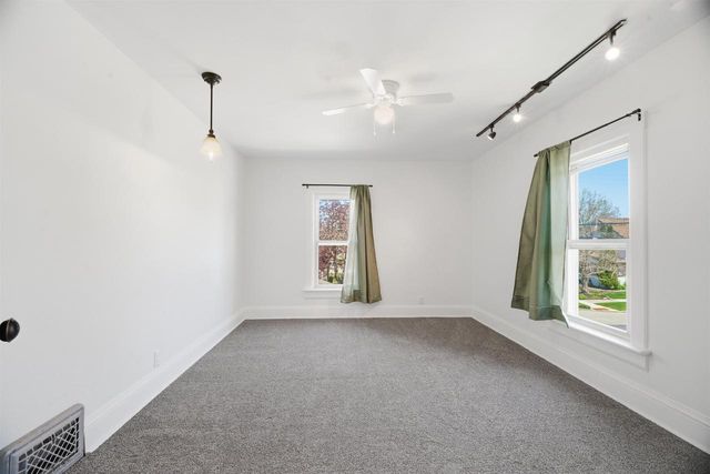 123 E HARRISON STREET, Appleton, WI 54915