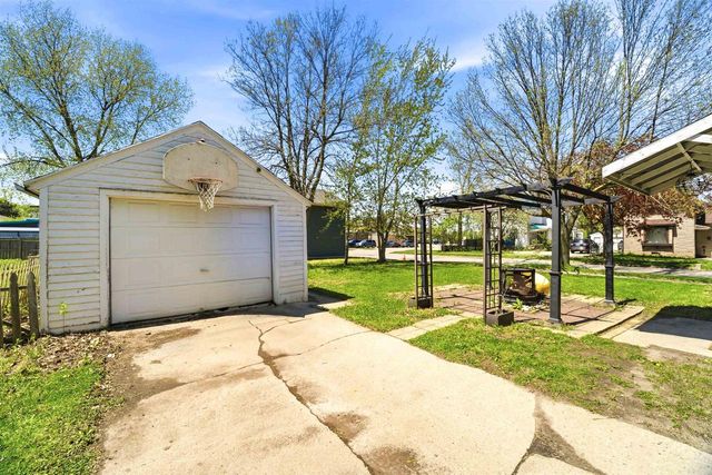 123 E HARRISON STREET, Appleton, WI 54915