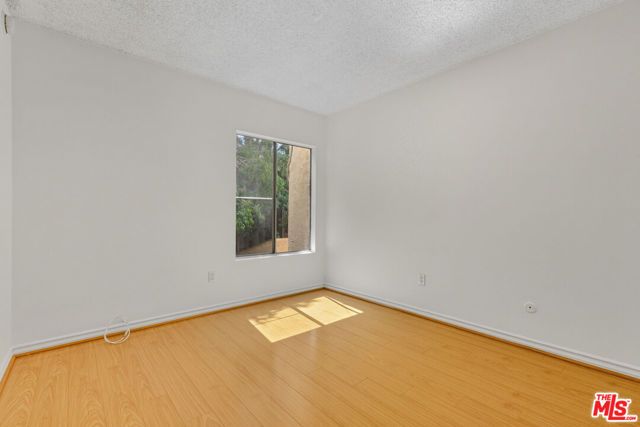 18350 Hatteras Street 253, Tarzana (los Angeles), CA 91356