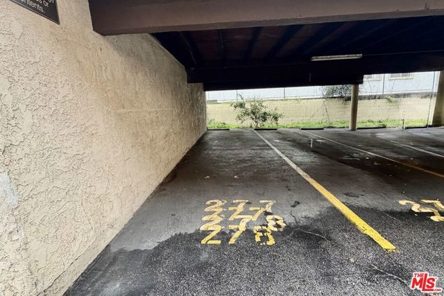 18350 Hatteras Street 253, Tarzana (los Angeles), CA 91356