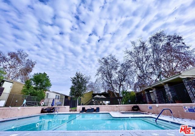 18350 Hatteras Street 253, Tarzana (los Angeles), CA 91356