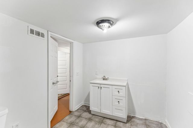 300 Todd Ln, Smyrna, TN 37167