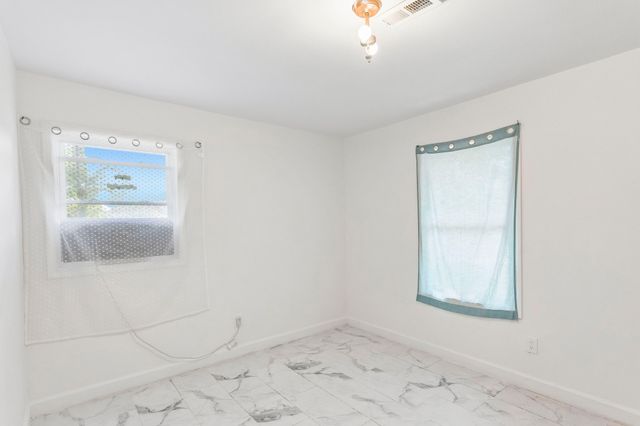 300 Todd Ln, Smyrna, TN 37167