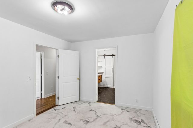 300 Todd Ln, Smyrna, TN 37167