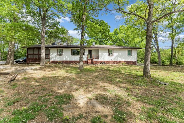 300 Todd Ln, Smyrna, TN 37167