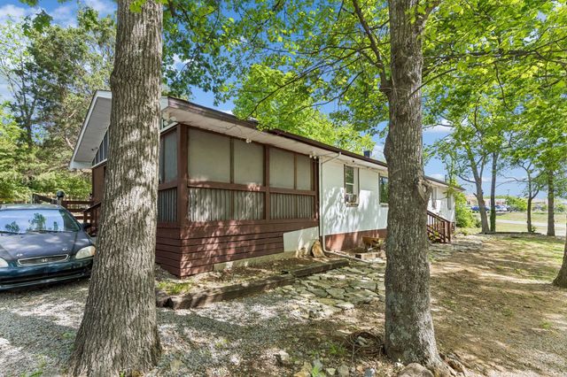 300 Todd Ln, Smyrna, TN 37167