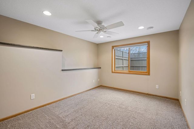 13584 Aspen Drive, Rogers, MN 55374