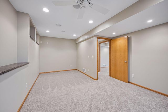 13584 Aspen Drive, Rogers, MN 55374