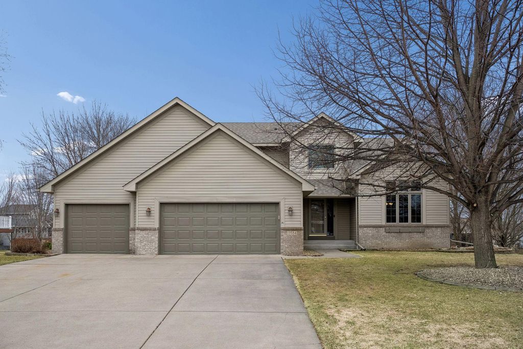 13584 Aspen Drive, Rogers, MN 55374