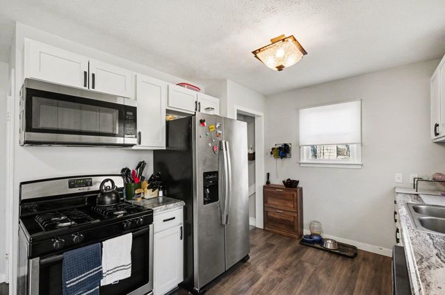 379 E Muskegon Street, Cedar Springs, MI 49319