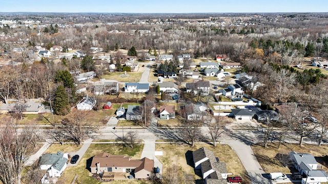 379 E Muskegon Street, Cedar Springs, MI 49319