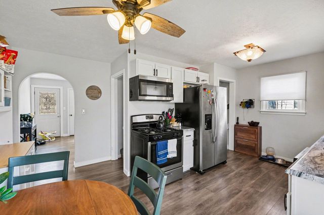 379 E Muskegon Street, Cedar Springs, MI 49319