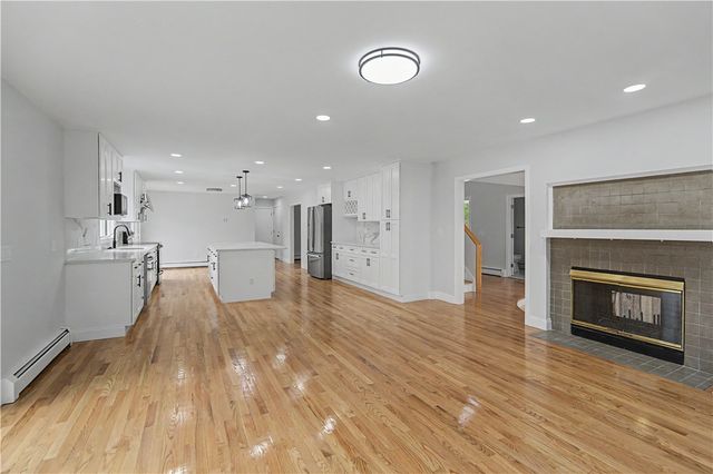 26 Trout Brook Lane, Scituate, RI 02831