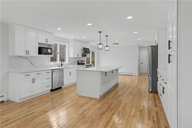 26 Trout Brook Lane, Scituate, RI 02831