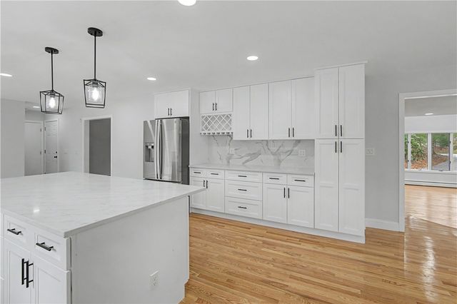 26 Trout Brook Lane, Scituate, RI 02831