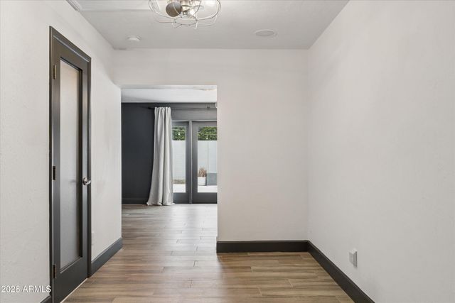 5817 N 18TH Street, Phoenix, AZ 85016