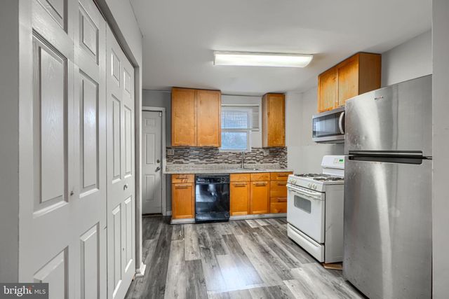 2858 HARLEM AVE, Baltimore, MD 21216