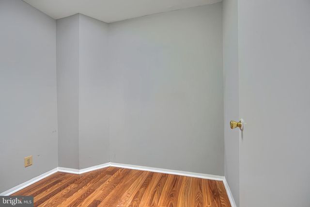 2858 HARLEM AVE, Baltimore, MD 21216