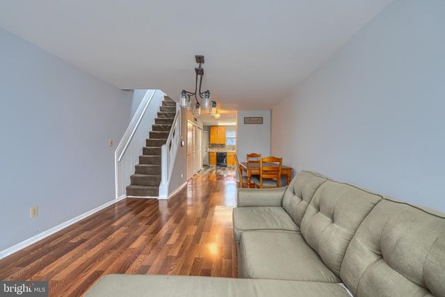 2858 HARLEM AVE, Baltimore, MD 21216