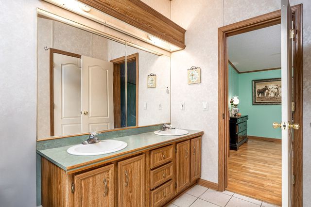 4870 Haley Ln, Columbia, TN 38401