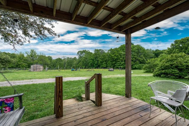 4870 Haley Ln, Columbia, TN 38401