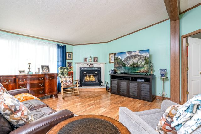 4870 Haley Ln, Columbia, TN 38401