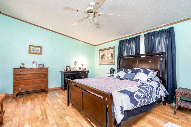 4870 Haley Ln, Columbia, TN 38401