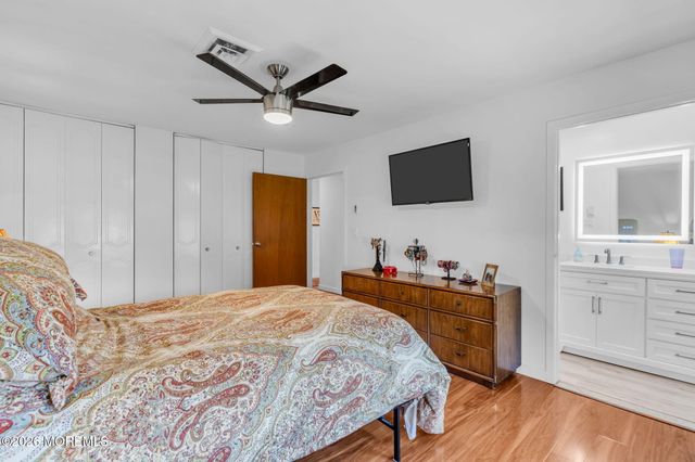 605B Lake Point Drive B, Lakewood, NJ 08701