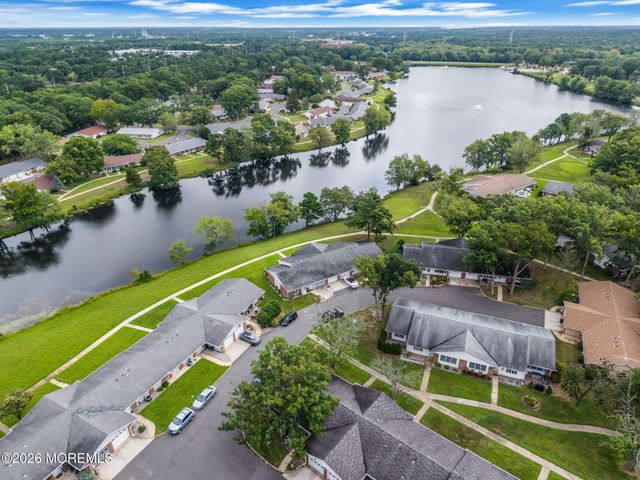 605B Lake Point Drive B, Lakewood, NJ 08701