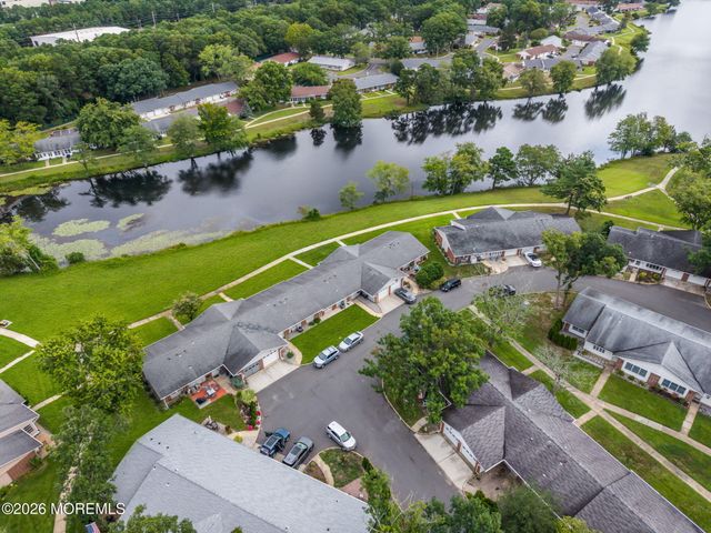 605B Lake Point Drive B, Lakewood, NJ 08701