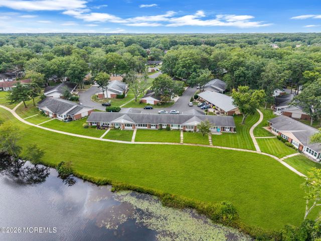 605B Lake Point Drive B, Lakewood, NJ 08701