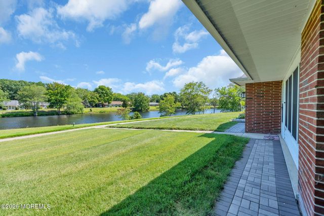 605B Lake Point Drive B, Lakewood, NJ 08701