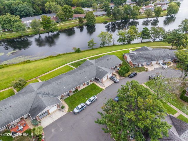 605B Lake Point Drive B, Lakewood, NJ 08701
