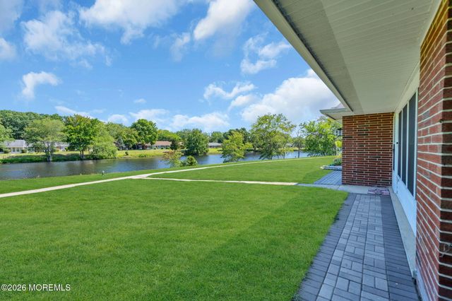 605B Lake Point Drive B, Lakewood, NJ 08701
