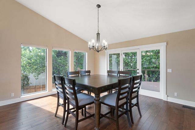 1688 El Capitan Drive, Redding, CA 96001