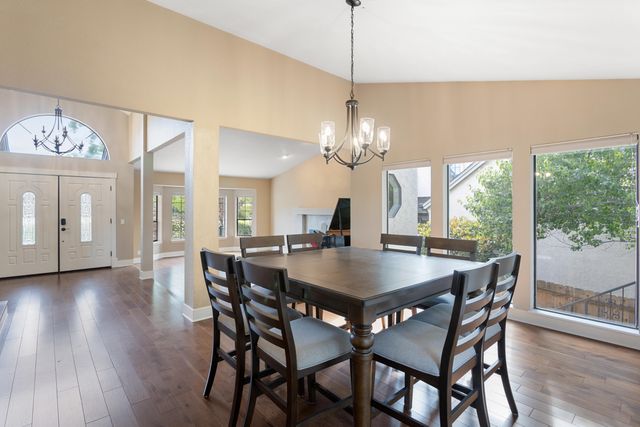 1688 El Capitan Drive, Redding, CA 96001