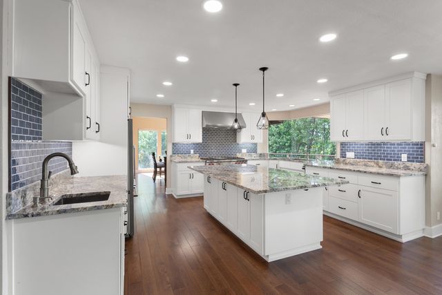 1688 El Capitan Drive, Redding, CA 96001