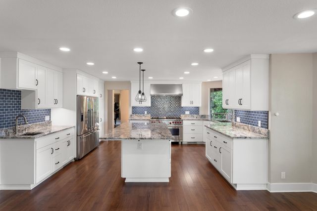 1688 El Capitan Drive, Redding, CA 96001