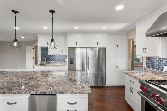 1688 El Capitan Drive, Redding, CA 96001