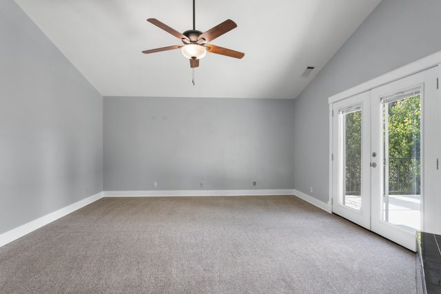 1688 El Capitan Drive, Redding, CA 96001