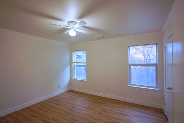 1208 Village Garden Drive, Azle, TX 76020