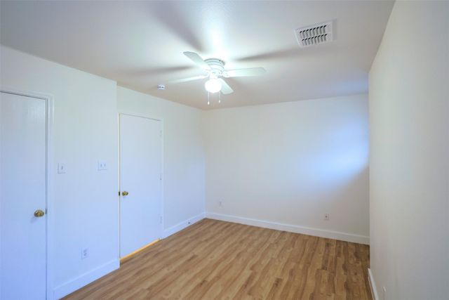 1208 Village Garden Drive, Azle, TX 76020