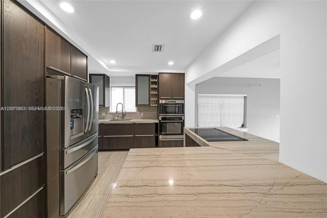3261 SW 20th St, Miami, FL 33145