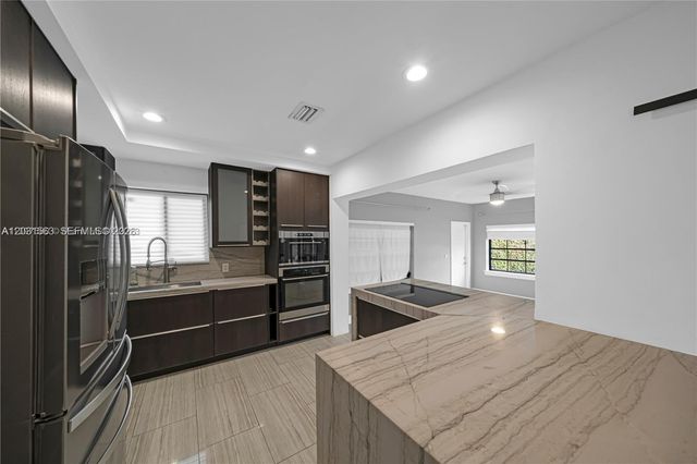 3261 SW 20th St, Miami, FL 33145