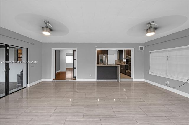 3261 SW 20th St, Miami, FL 33145