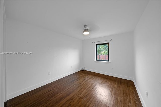 3261 SW 20th St, Miami, FL 33145