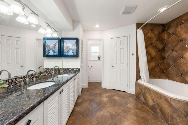 7306 Creek Crest Drive, Houston, TX 77095