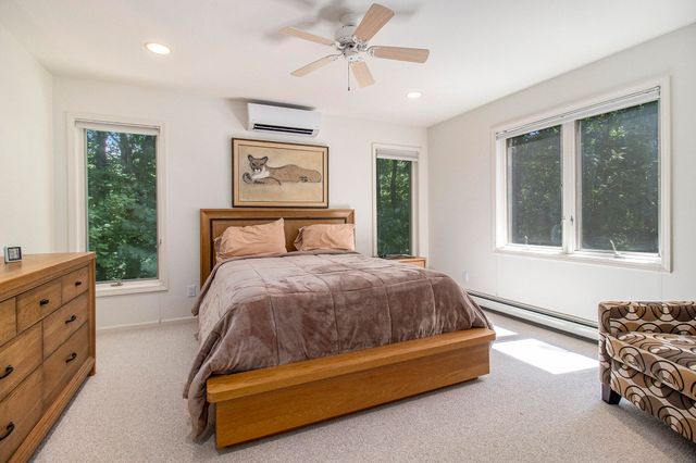 5410 W Oak Ridge Road, Ludington, MI 49431